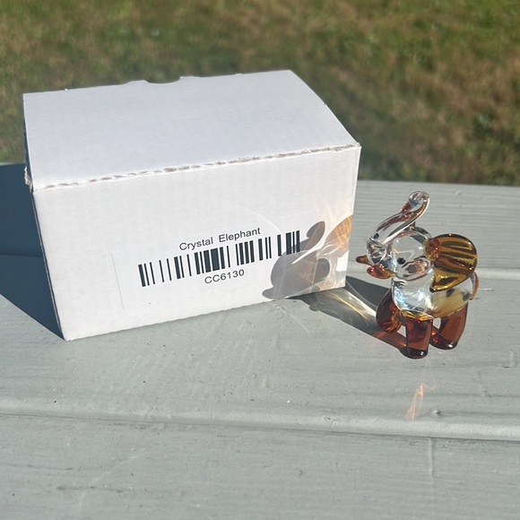 Crystal Elephant Figurine - Picture 7 of 8